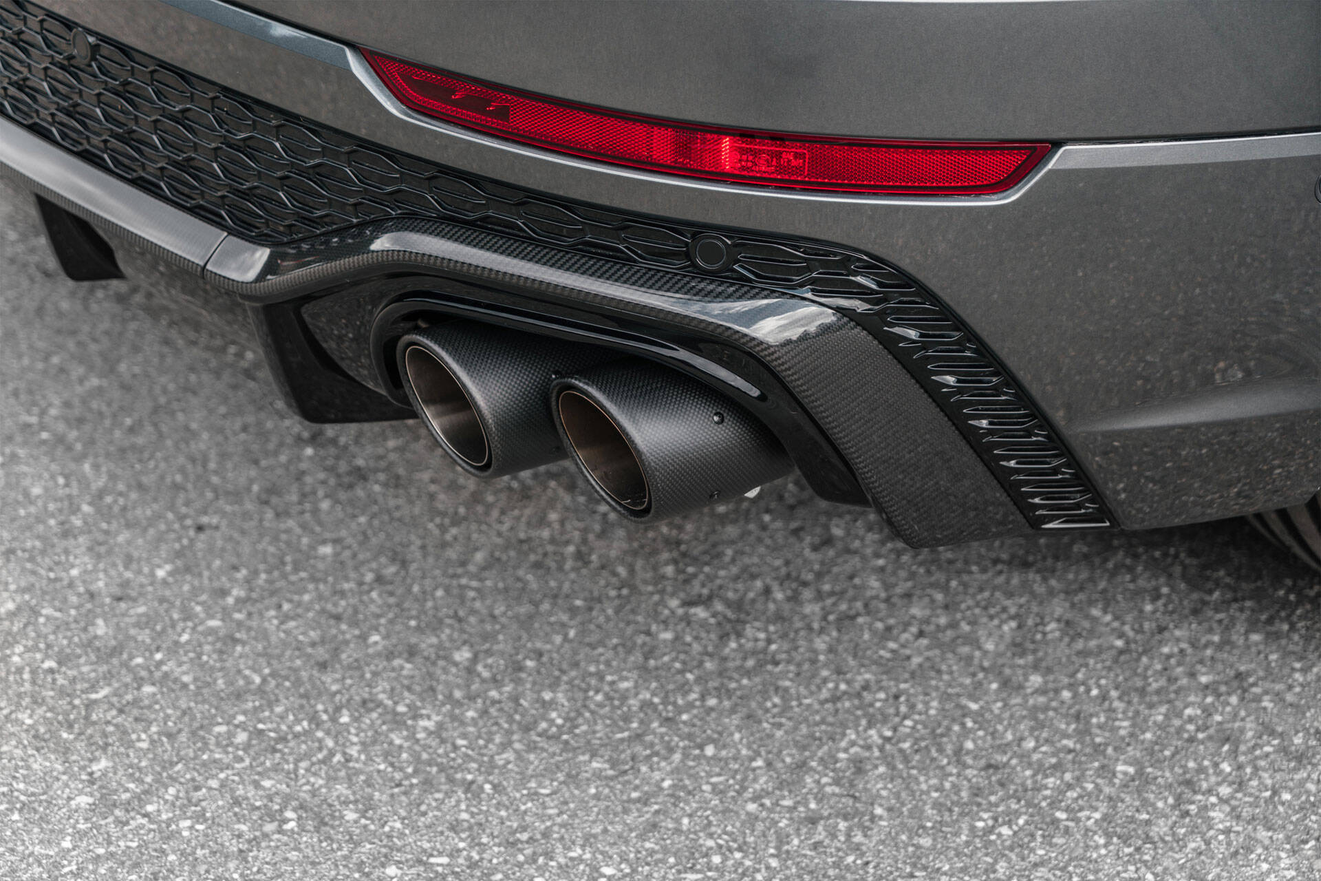 ABT exhaust system, aerodynamics, 23” wheels & more for 2021 Audi RS Q8