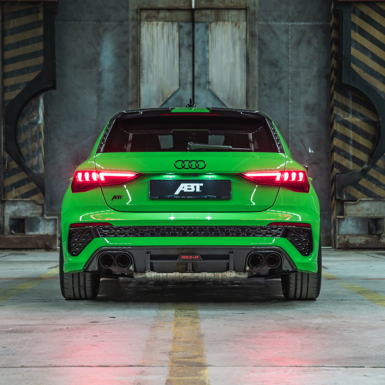 green RS3-R from the rear view in Halle