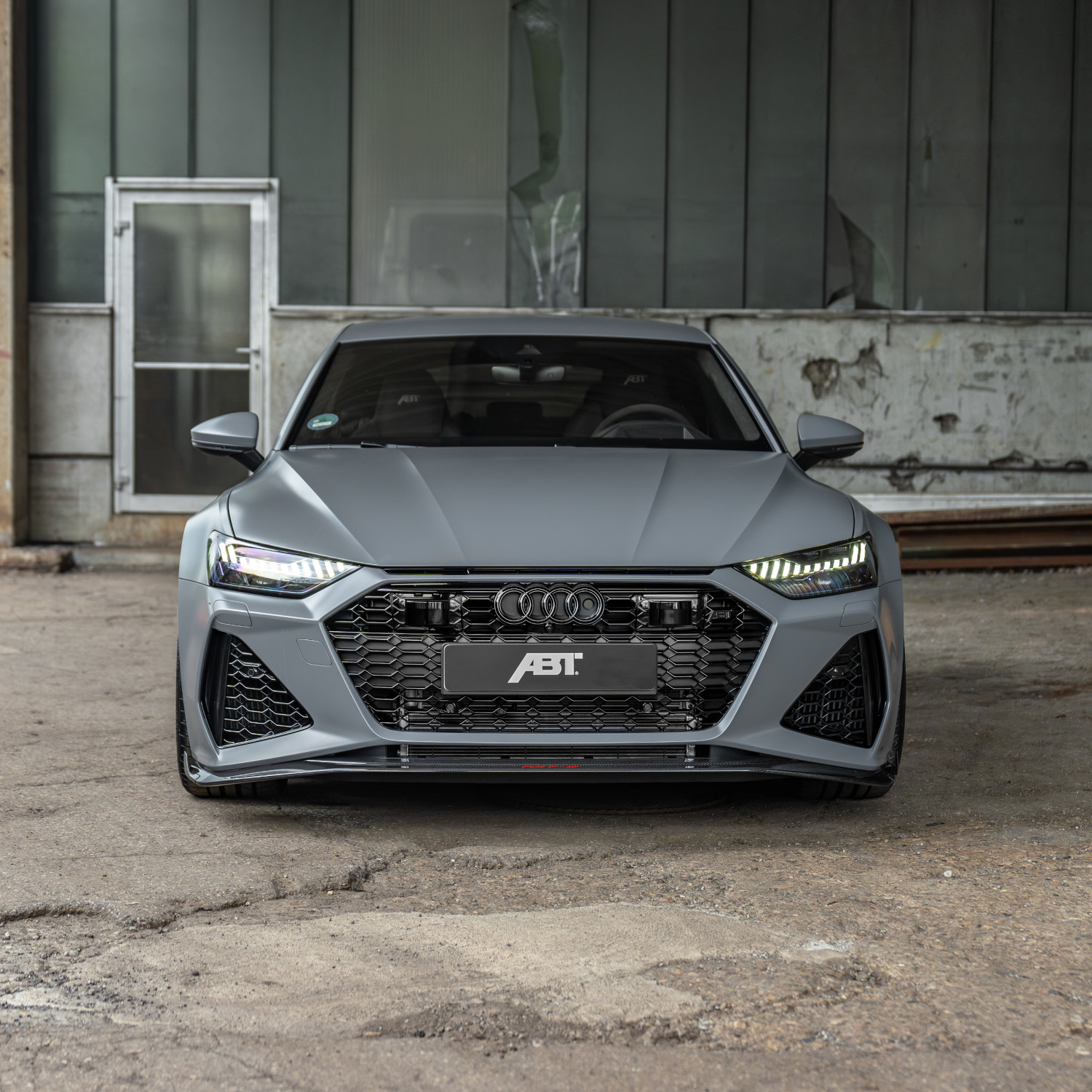 grey RS7-S from the front view in front of the hall 